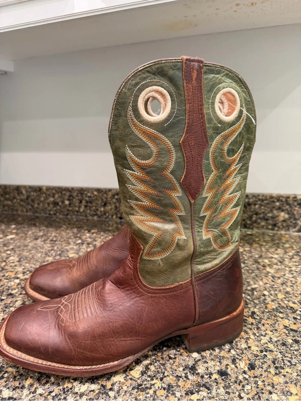 Men's Cody James 10.5 Brown and Olive Western Cowboy Boots